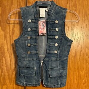 Blue Jean vest with decorative silver buttons and low zipper.
